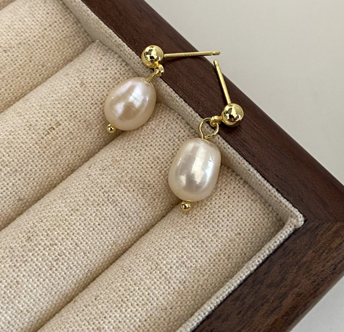 Penny Drop Pearl Earrings